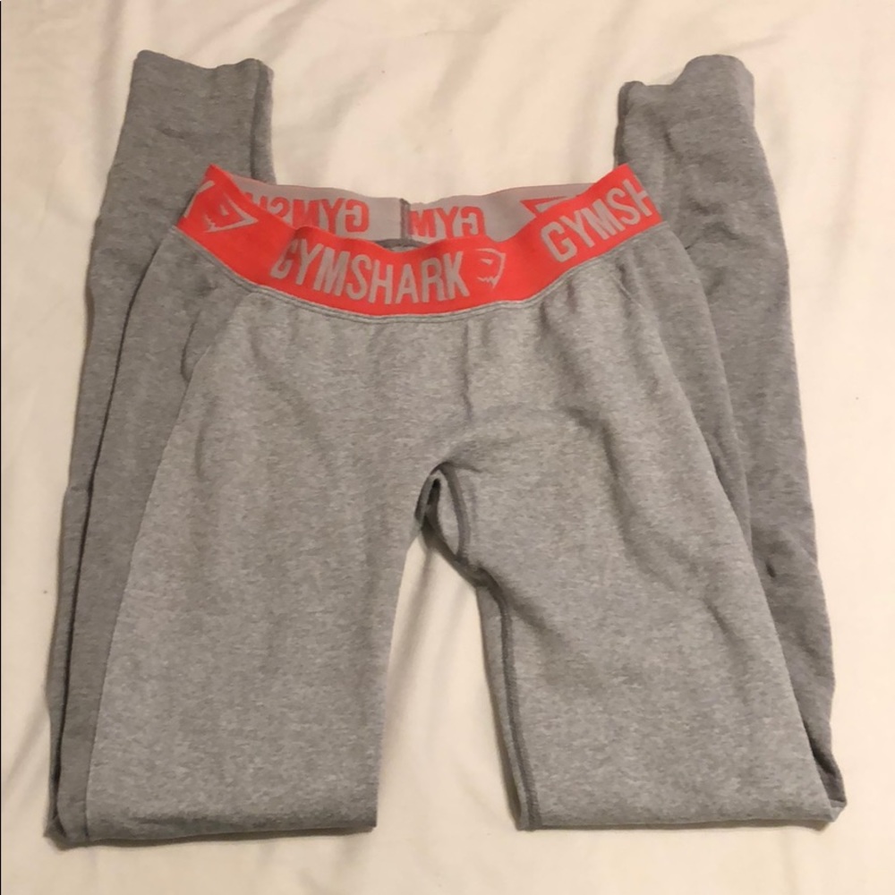 Cute Pink n’ Grey Gymshark Leggings!